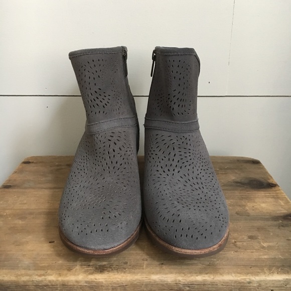 NEW!! Ugg Grey Booties! Beautiful! - Picture 3 of 5